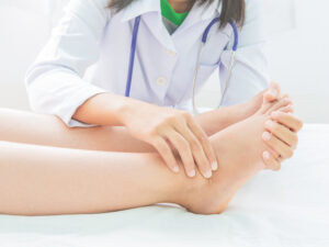 Безобидный симптом или опасная патология? Отёки ног при беременности